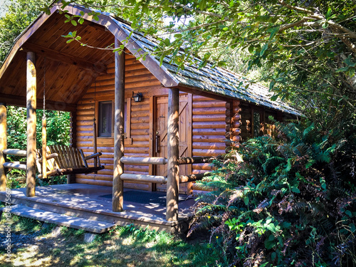 Tableau sur toile Tiny cabin in the woods