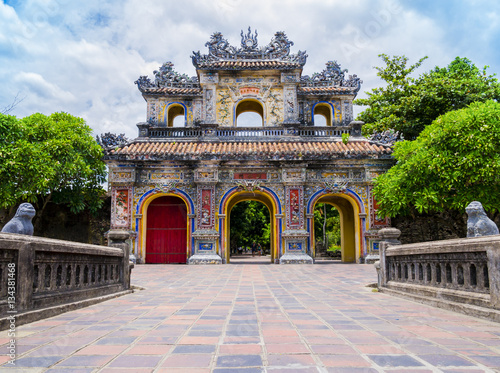 Fototapeta Main gate in the old citadel of Hue, the imperial forbidden purple city