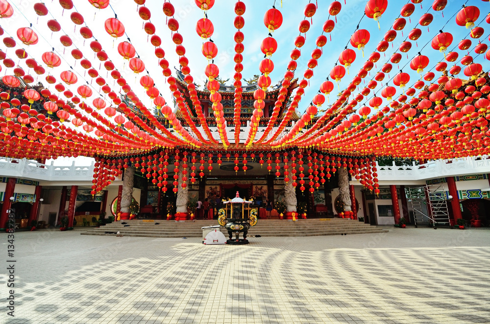 Fototapeta premium Lanterns decoration at Thean Hou temple during the month of Chinese New Year, Kuala Lumpur, Malaysia.