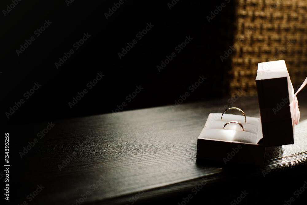 Wedding rings and wedding accessories Wedding rings and wedding accessories