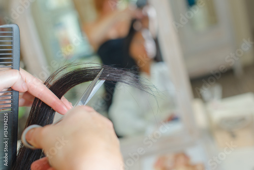 cutting hair photo