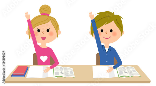 手をあげるこども