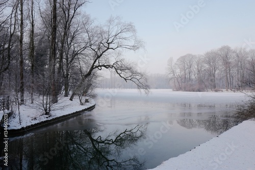 Kleinhesseloher See im Englischen Garten in München