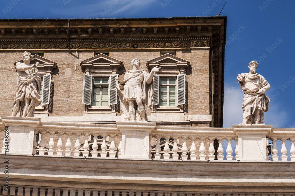 Obraz premium Saint statues in Vatican City