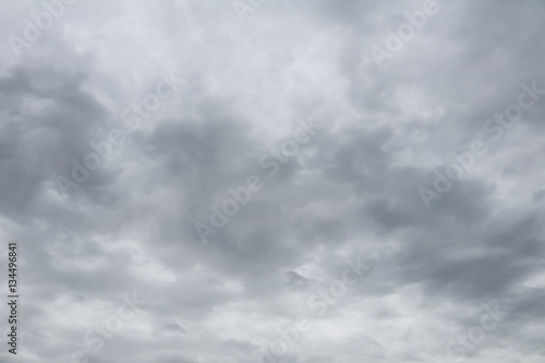 gray cloudy sky background © Win Nondakowit