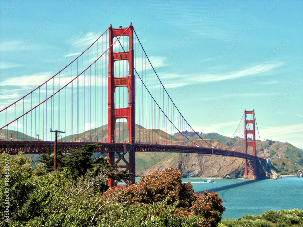 Fototapeta premium The Golden Gate Bridge in San Francisco