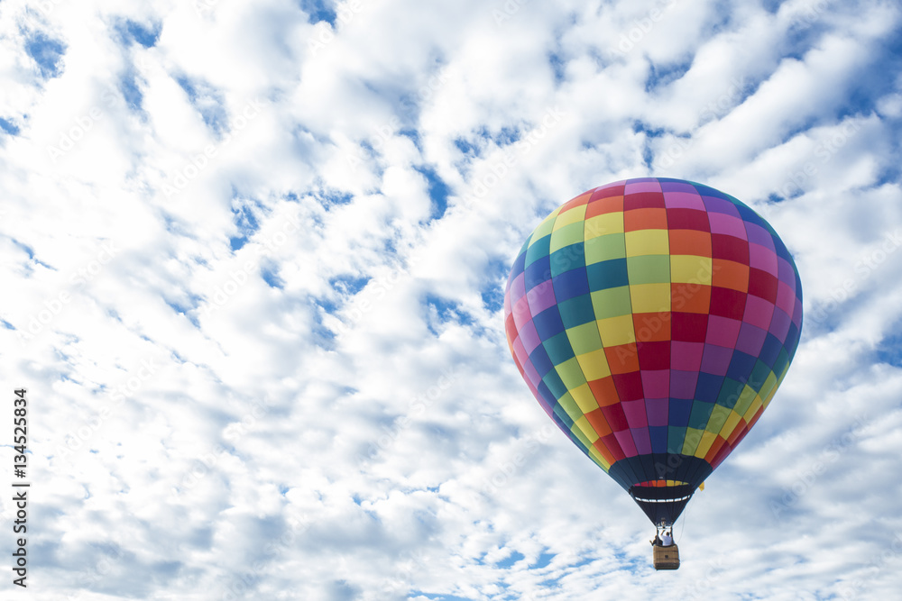 Naklejka premium Hot Air Balloon Flying