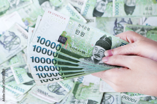 만원 돈 다발
