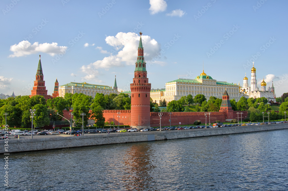 Obraz premium Moscow Kremlin and the waterfront. Moscow. Russia