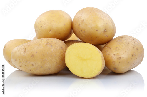 Kartoffeln geschnitten frisch Gem  se Freisteller freigestellt i
