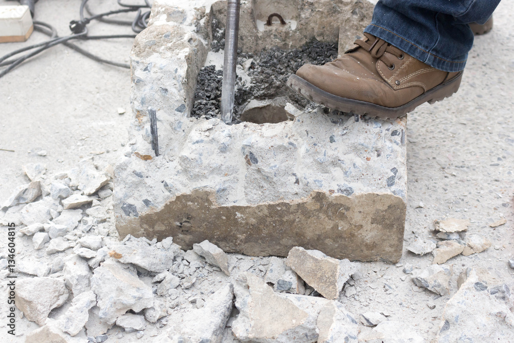 Drilling hole into concrete