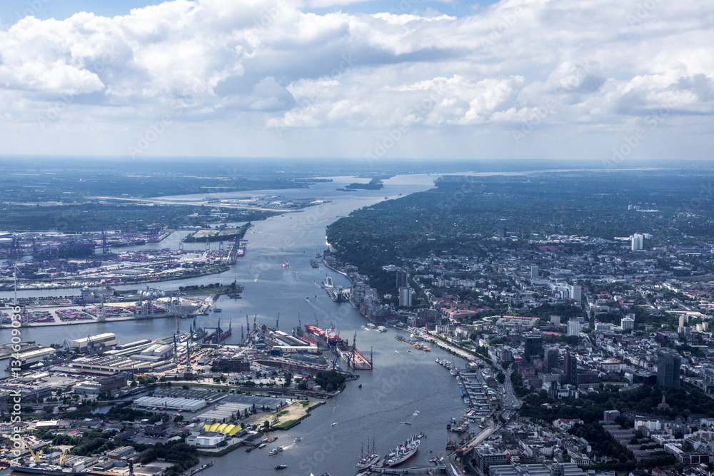Obraz premium Hamburg - Germany - Panorama from above