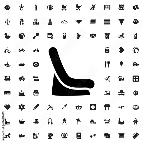 baby seat in car icon illustration