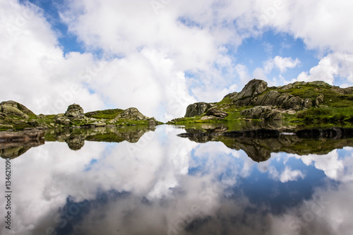Lake reflections © Andreea