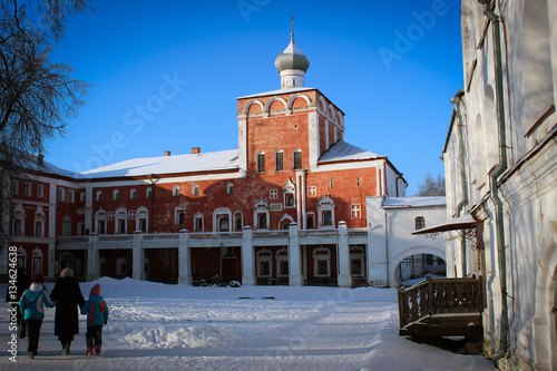 Соборы и храмы Вологодского Кремля зимой, Россия 