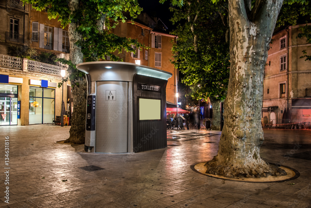 Toilettes publiques la nuit (Aix en Provence) - obrazy, fototapety, plakaty 