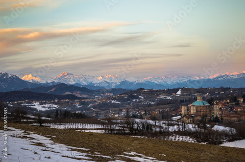 Alba sulle Alpi e Santuario di Vicoforte © Mattia Rossi