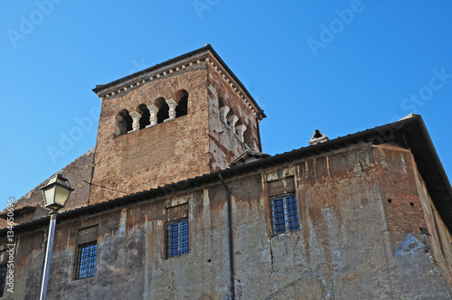 Roma, la Basilica dei Santi Quattro Coronati al Celio