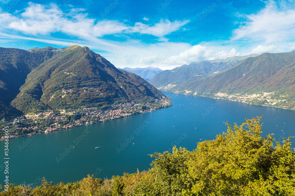 Panoramic view of lake Como in Italy