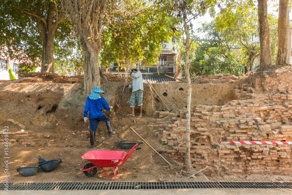 archaeological dig archaeological dig
