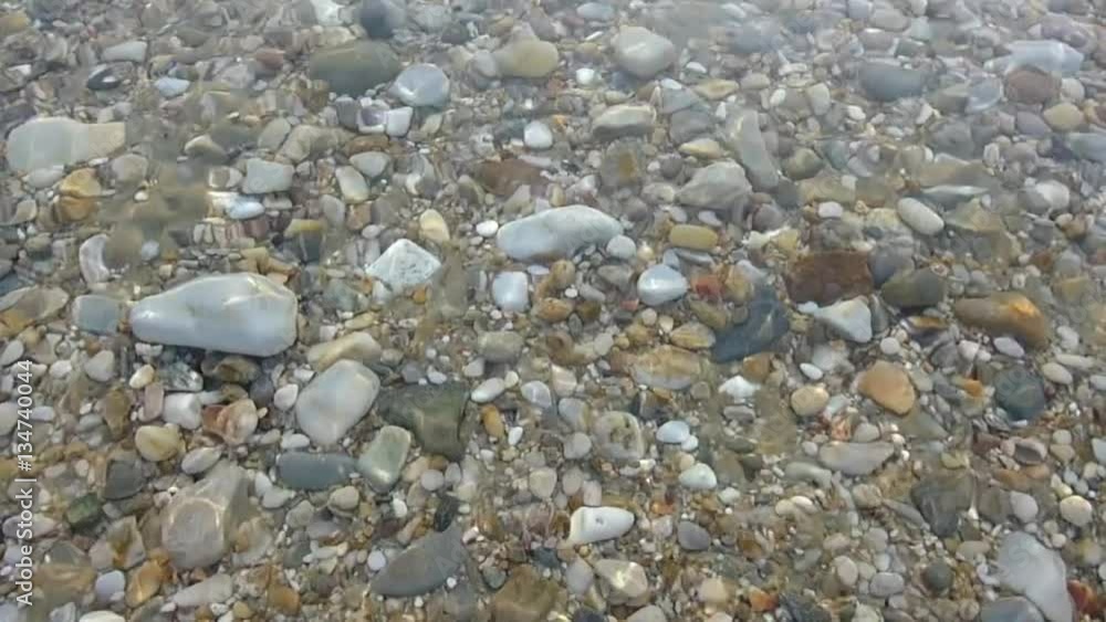 Steine im Wasser im Mittelmeer Steine im Wasser im Mittelmeer
