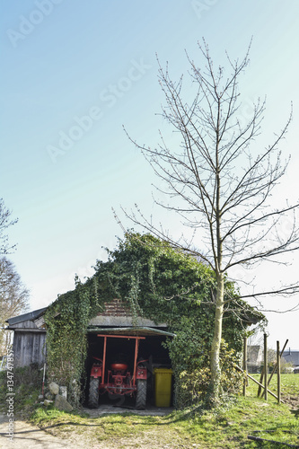 Wallpaper Mural traktor Torontodigital.ca