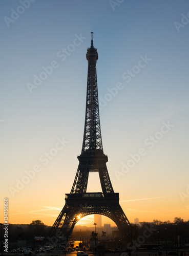 Paris, with the Eiffel Tower © Netfalls