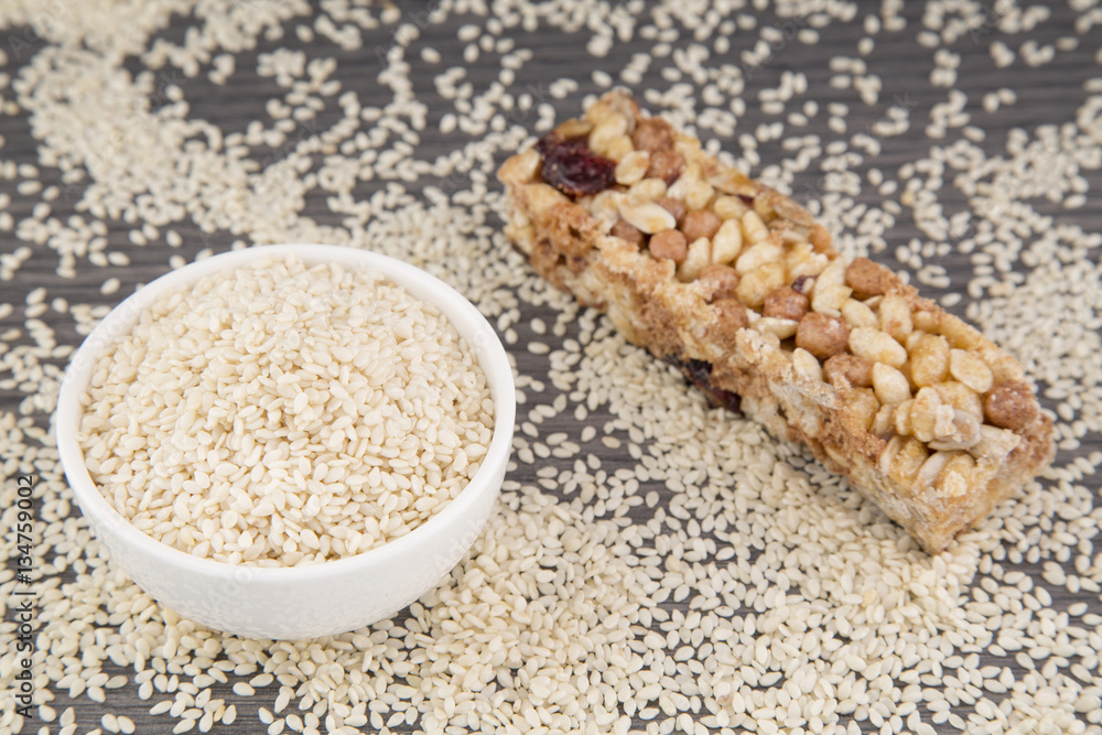 White Sesame Seed and Cereal Bar (Sesamum indicum) White Sesame Seed and Cereal Bar (Sesamum indicum)