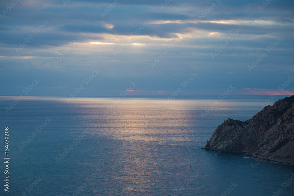 The Horizon in the Ligurian Sea