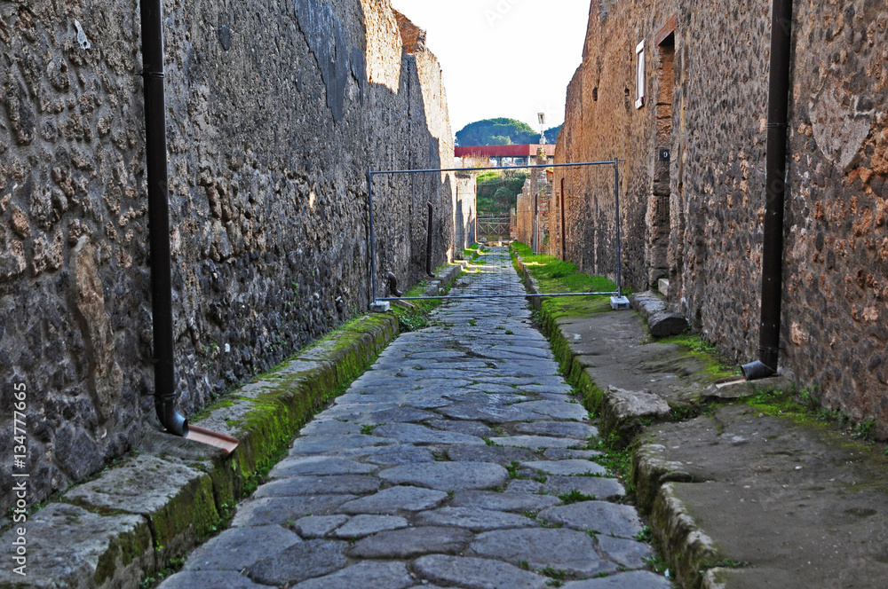 Pompei, le antiche strade romane