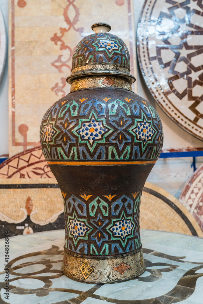 Traditional moroccan big earthenware
Traditional moroccan big earthenware