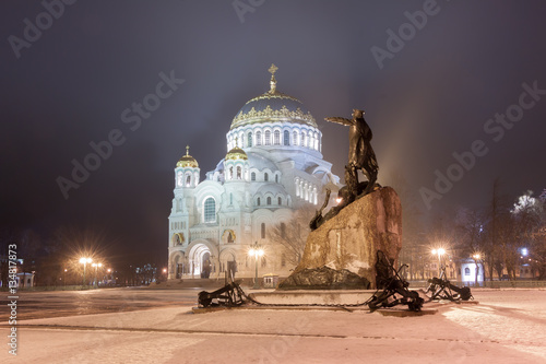 Foto Naval Cathedral of Saint Nicholas in Kronstadt