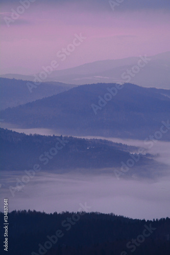 Sunrise in the Polish mountains. Fot. Konrad Filip Komarnicki   EAST NEWS Krynica - Zdroj 05.04.2015 Swit na Jaworzynie Krynickiej.