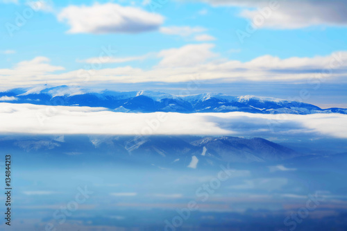 Clouds in the Tatra Mountains. Fot. Konrad Filip Komarnicki   EAST NEWS Slowacja 0.02.2016 Widok na slowackie Tatry Nizne ze szlaku na Slawkowski Szczyt w slowackich Tatrach Wysokich.
