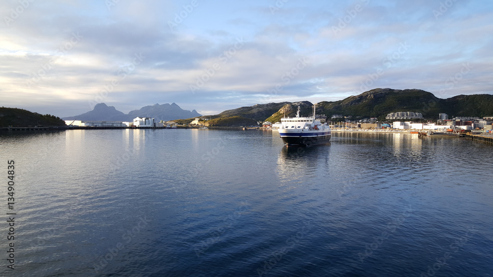 Fototapeta premium Ferry leaving Bodo Norway
