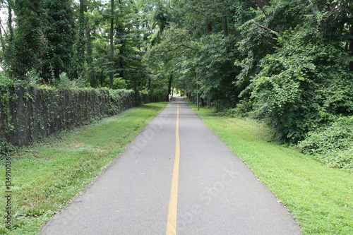 empty bikepath in arlington virginia, custis trail