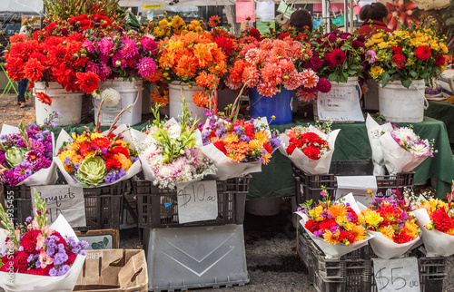 bouquets of flowers for sale
