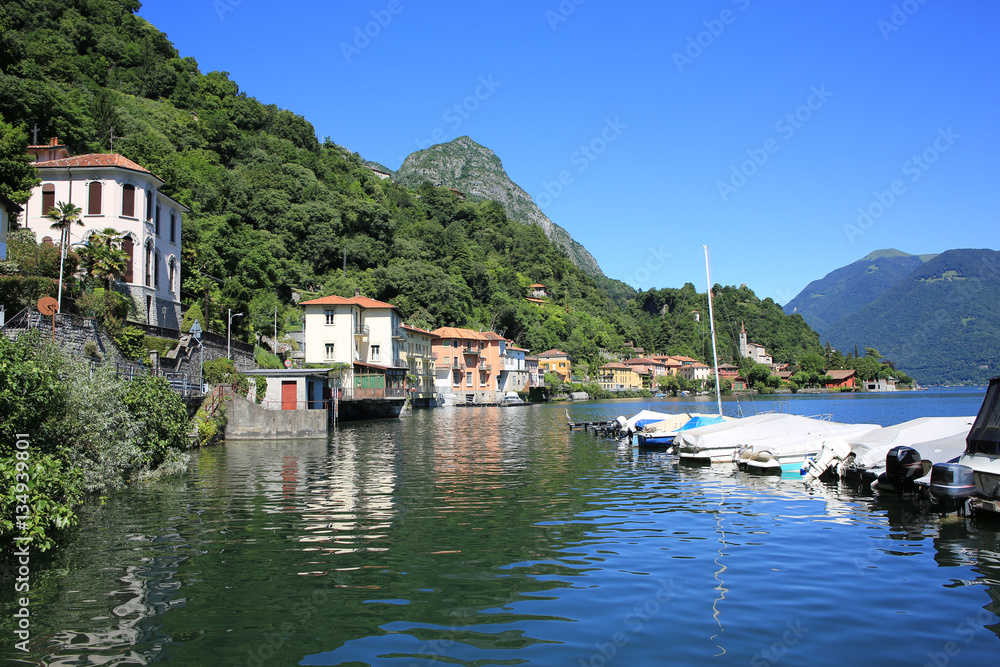 Fototapeta premium Scenic Lake of Lugano in Italy