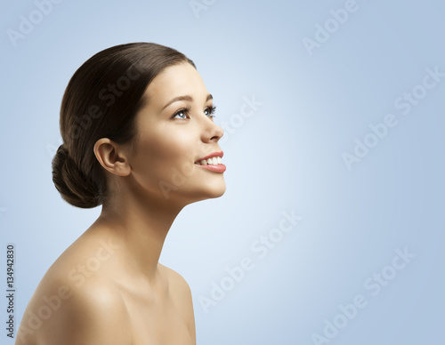 Woman Face Side View Bun Hair Fashion Model Beauty Makeup Stock Foto Adobe Stock