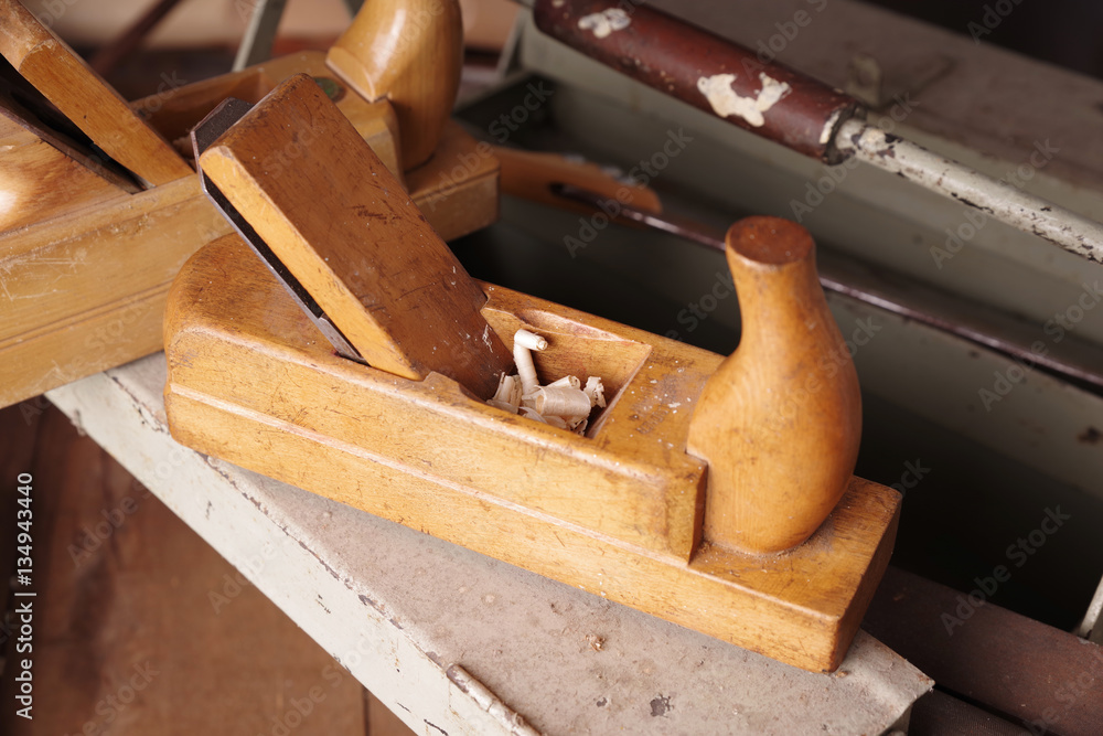 Werkstatt zur Holzbearbeitung Stock-Foto | Adobe Stock