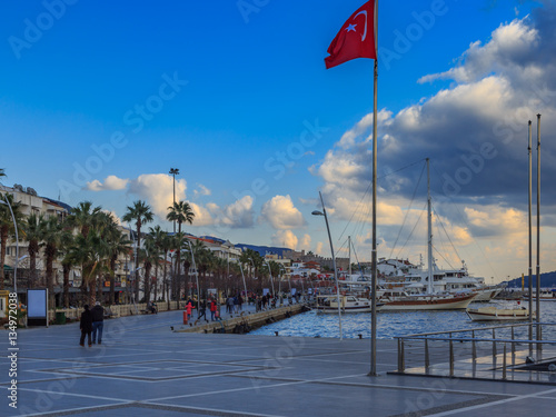 Fototapeta Naklejka Na Ścianę i Meble -  Marmaris street with turkish flag in city center.
