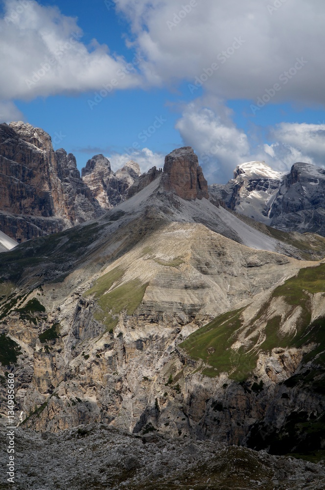 Berglandschaft in den Sextener Dolomiten bei den drei Zinnen