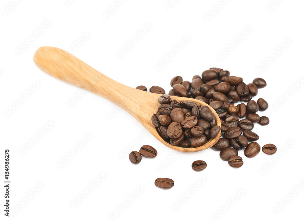 Fototapeta premium Pile of roasted coffee beans isolated