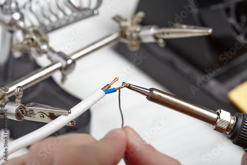 male works solder wire © azurita