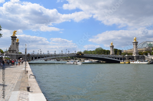 Sekwana w Paryżu latem/The Seine in Paris at summertime, France