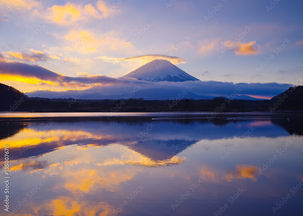 朝の富士山