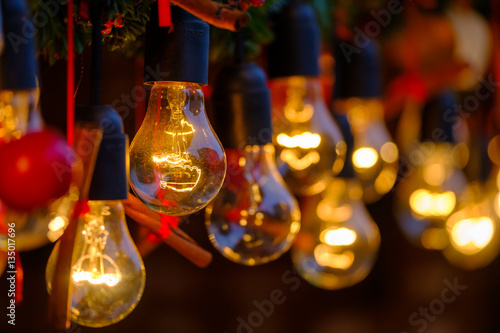 Billede på lærred Vintage incandescent lamps as decorative element of interior
