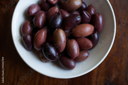 A bowl of kalamata olives