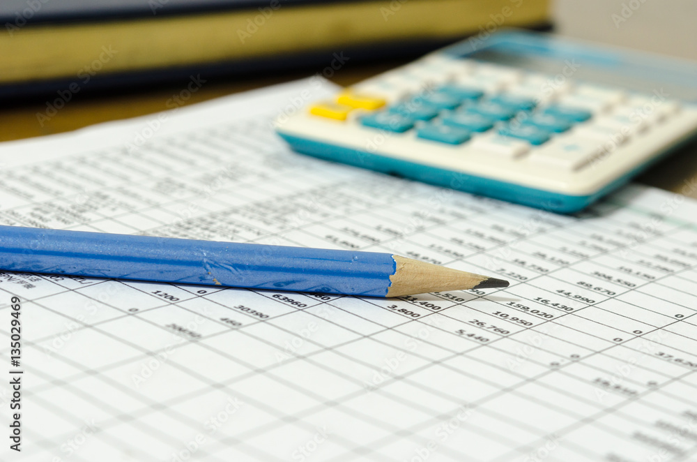 Financial data table and calculator Financial data table and calculator
