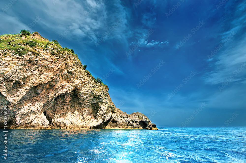 Fototapeta premium Sea rock